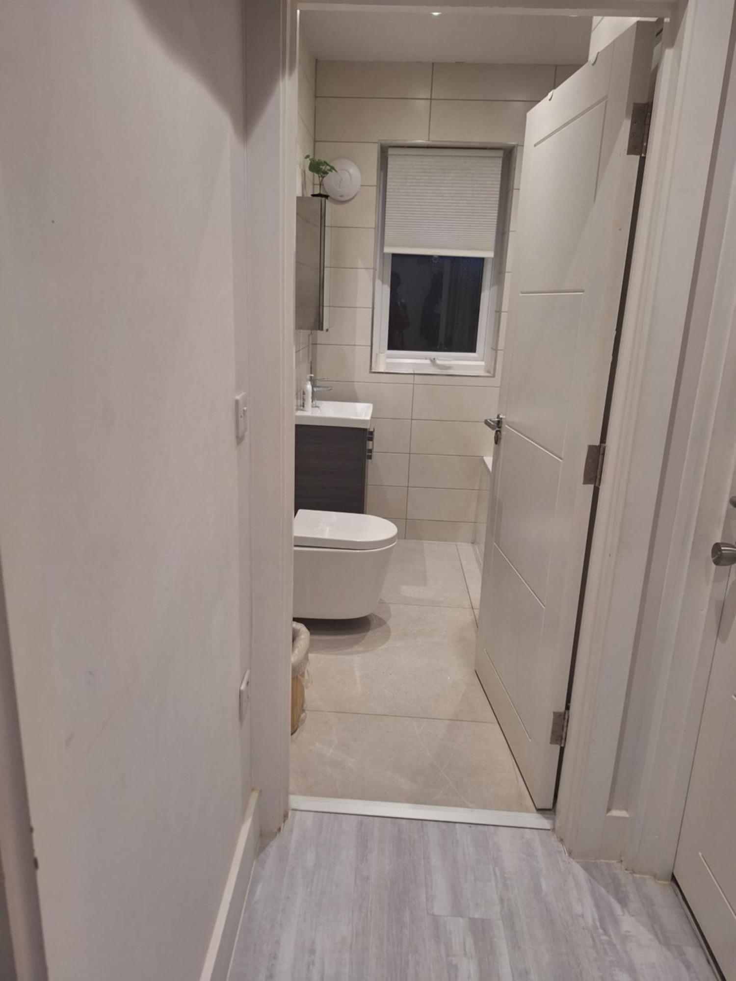 Budget Single Room Only For One Adult - Shared Flat Northolt  Exteriér fotografie